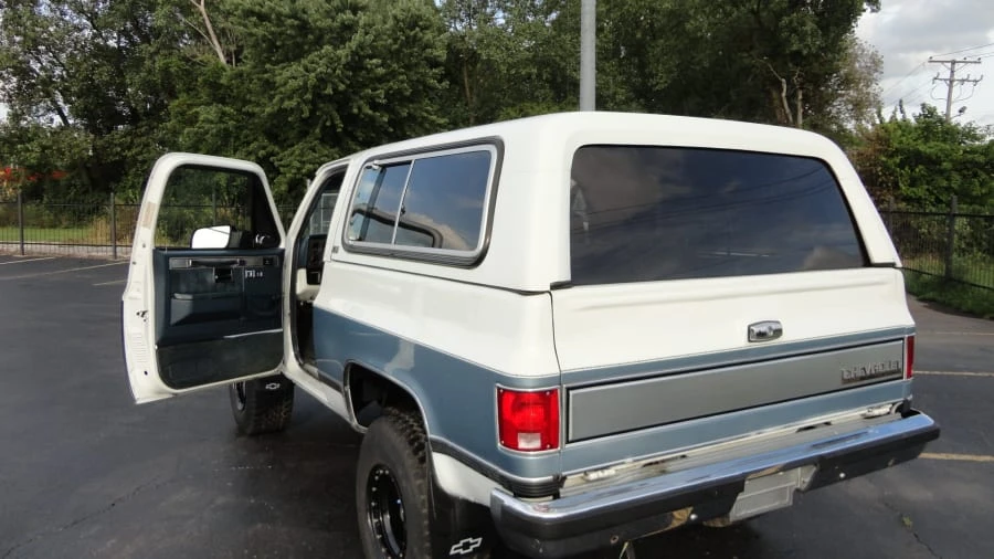 1990 Chevrolet K5 Blazer 2nd Gen - Image 4 of 10