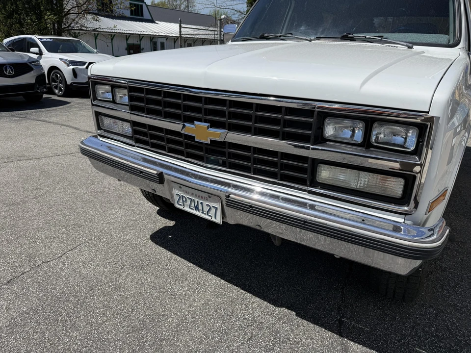 1990 Chevrolet K5 Blazer 2nd Gen - Image 15 of 31