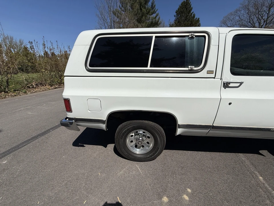 1990 Chevrolet K5 Blazer 2nd Gen - Image 30 of 31