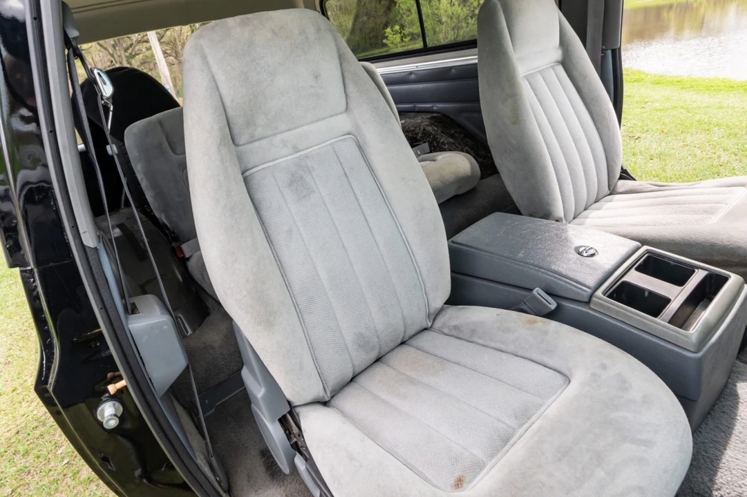 1990 Chevrolet K5 Blazer 2nd Gen - Image 4 of 8