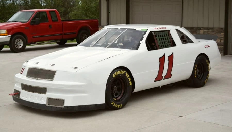 1990 Chevrolet Lumina - Image 2 of 11