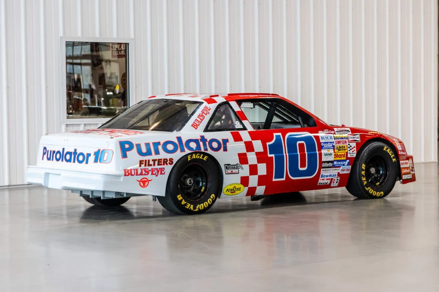 1990 Chevrolet Lumina - Image 3 of 31
