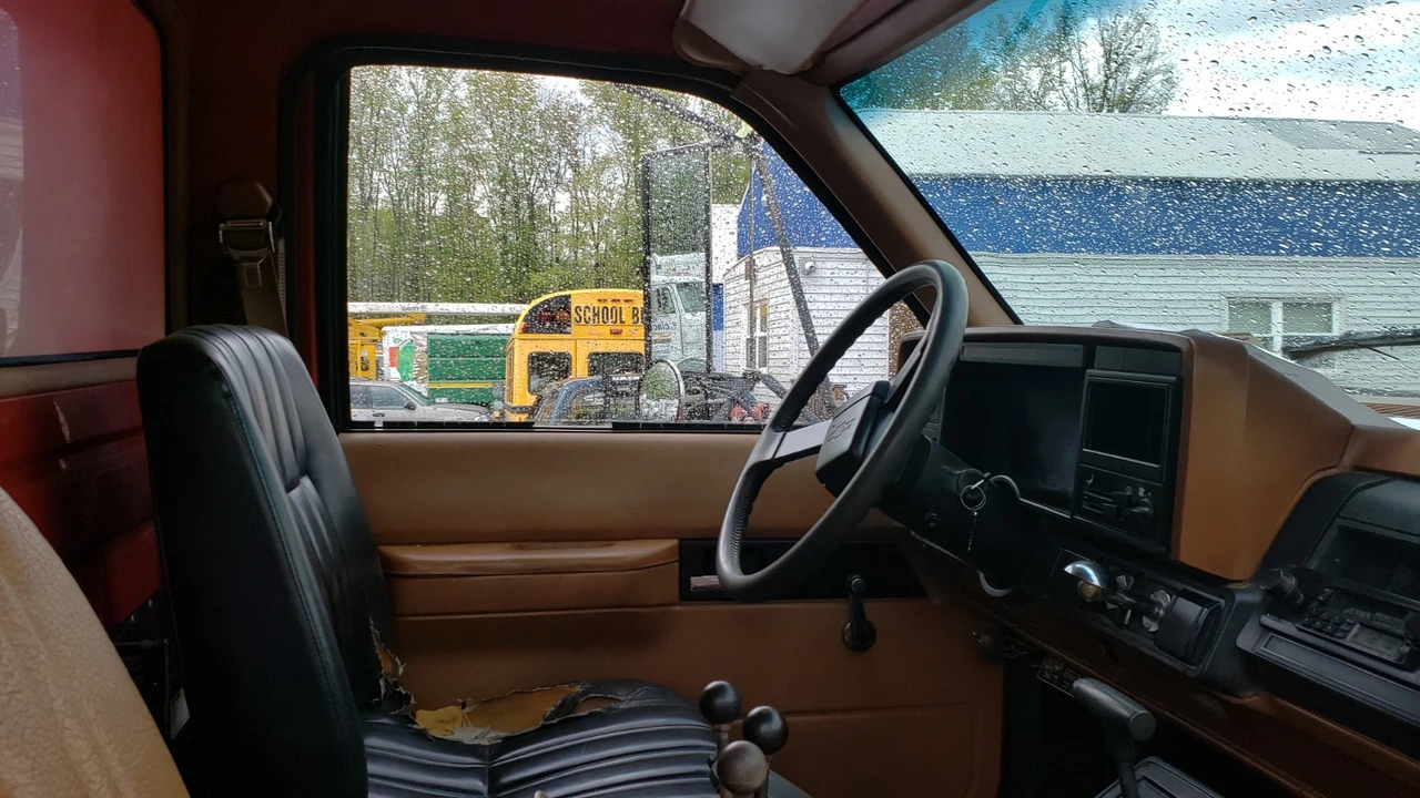 1990 Chevrolet Kodiak - Image 7 of 8