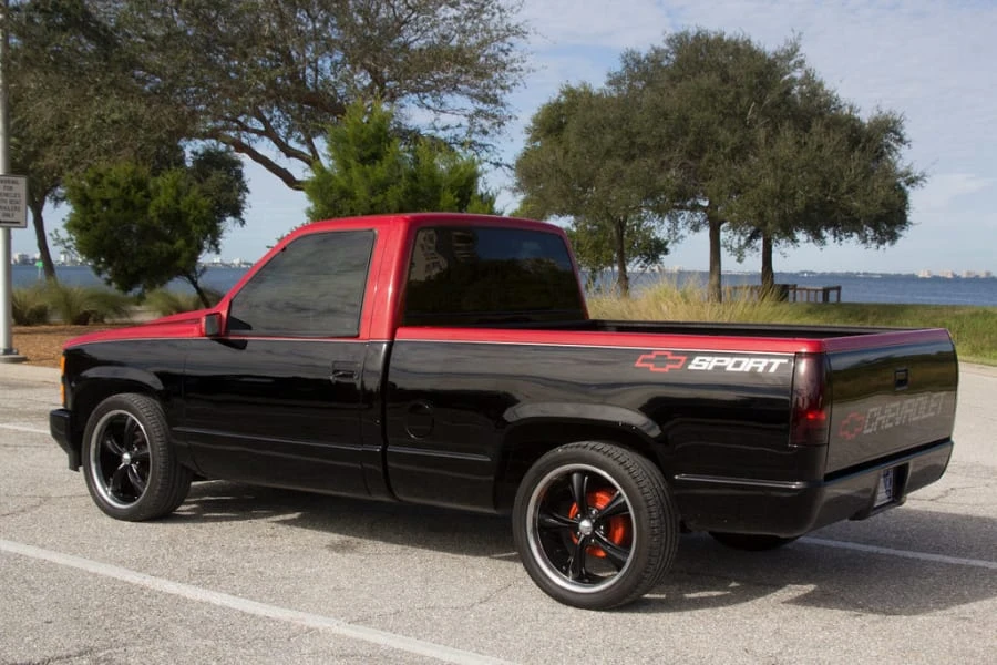 1990 Chevrolet Pickup - Image 2 of 10