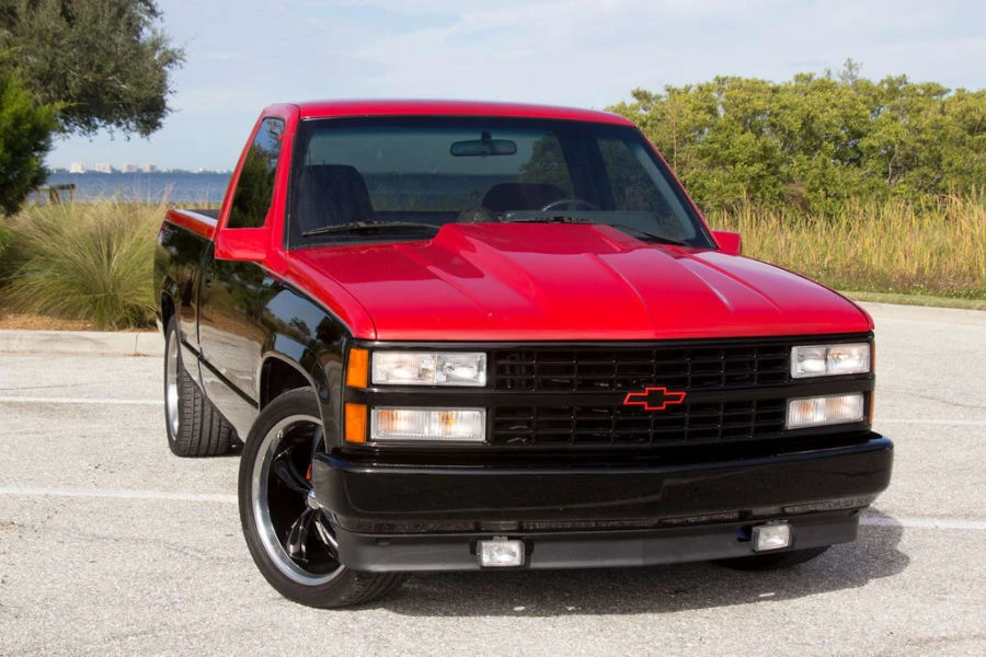 1990 Chevrolet Pickup - Image 8 of 10