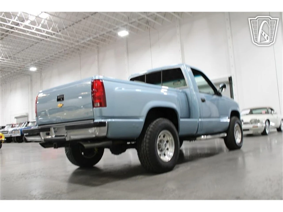 1990 Chevrolet C/K 4th Gen - Image 23 of 31