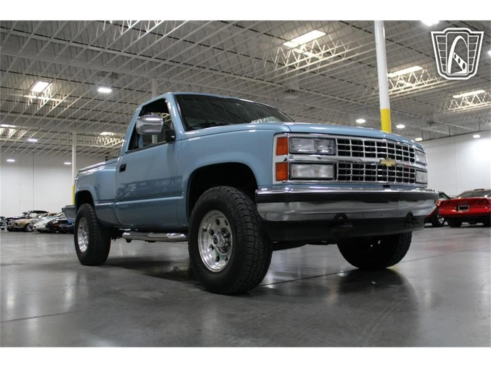1990 Chevrolet C/K 4th Gen - Image 25 of 31