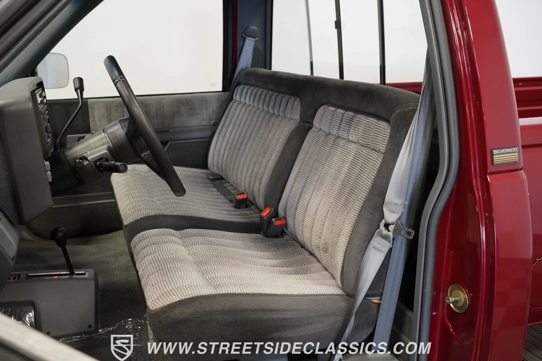 1990 Chevrolet C/K 4th Gen - Image 5 of 12