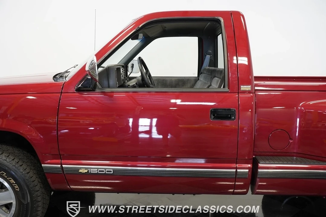 1990 Chevrolet C/K 4th Gen - Image 16 of 21