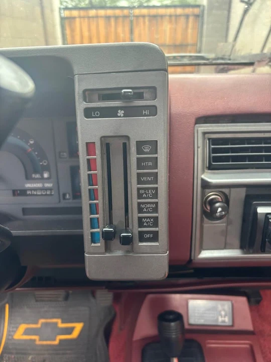 1990 Chevrolet S-10 - Image 9 of 12