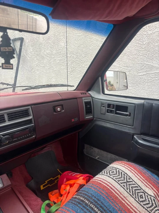 1990 Chevrolet S-10 - Image 8 of 12