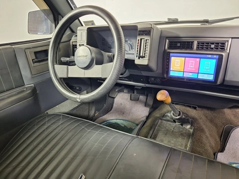 1990 Chevrolet S-10 - Image 10 of 12
