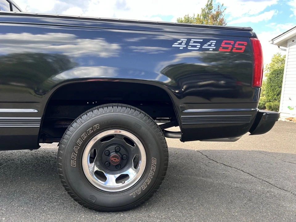 1990 Chevrolet 454 SS - Image 3 of 21