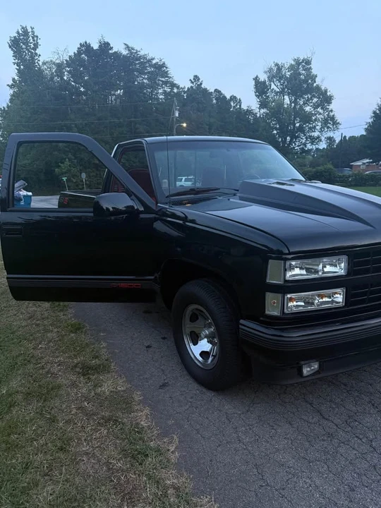 1990 Chevrolet SS - Image 2 of 9
