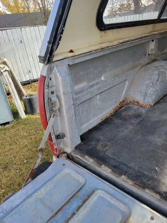1990 Chevrolet Silverado - Image 16 of 16