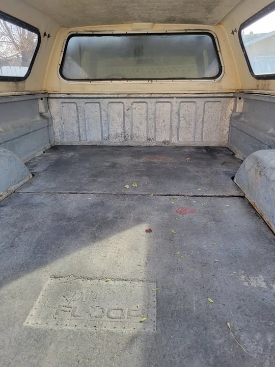 1990 Chevrolet Silverado - Image 14 of 16