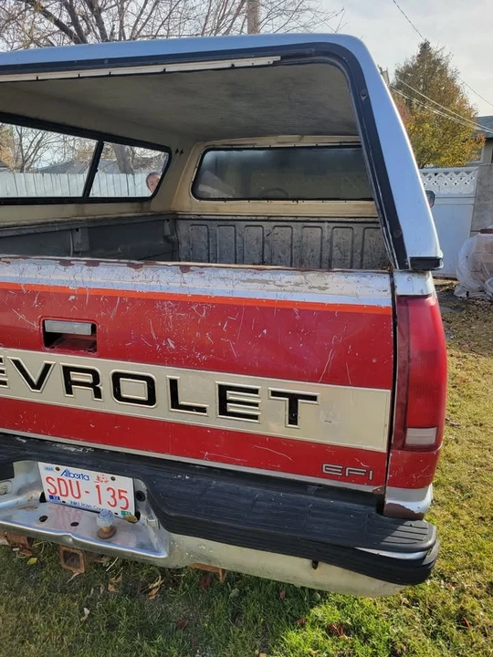1990 Chevrolet Silverado - Image 4 of 16