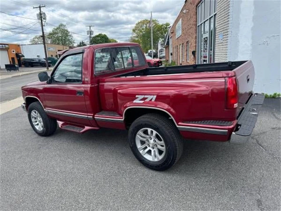 1990 Chevrolet C/K 4th Gen - Image 9 of 17