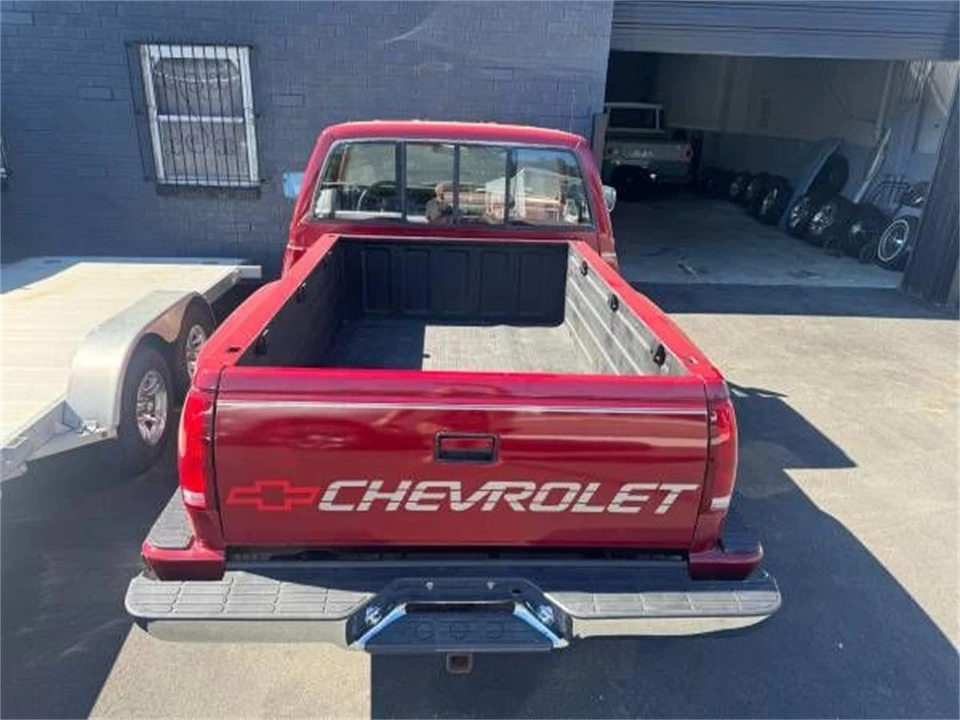 1990 Chevrolet C/K 4th Gen - Image 10 of 17