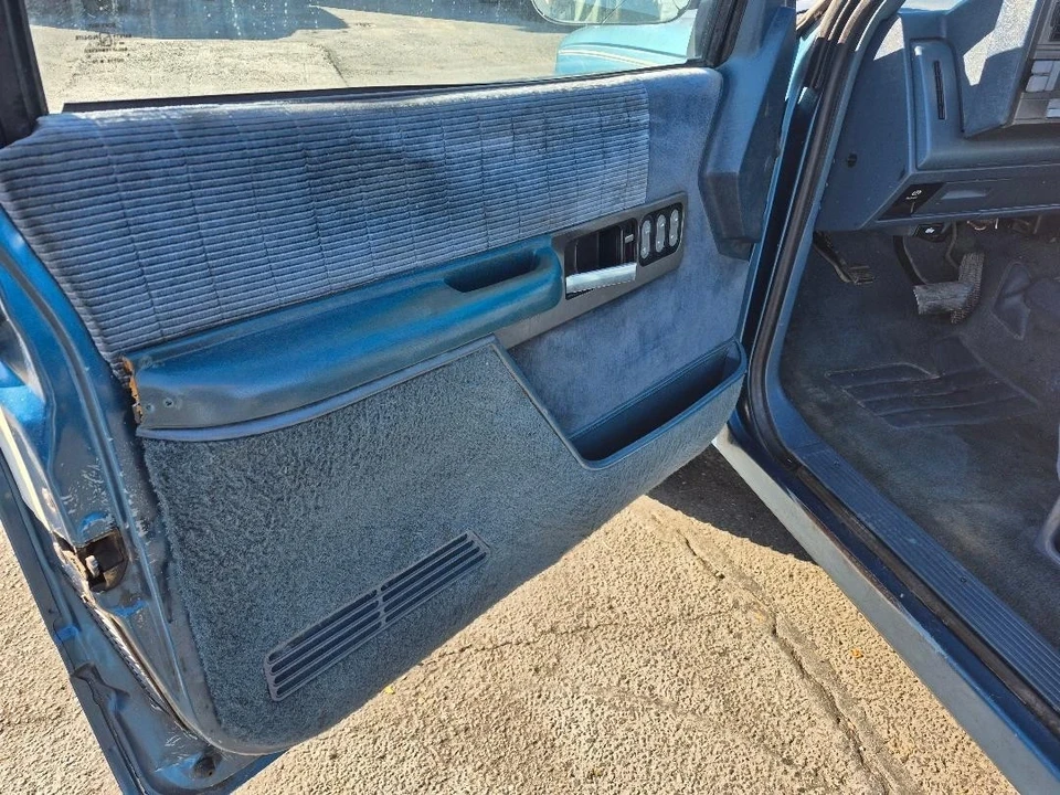 1990 Chevrolet C/K 4th Gen - Image 16 of 20
