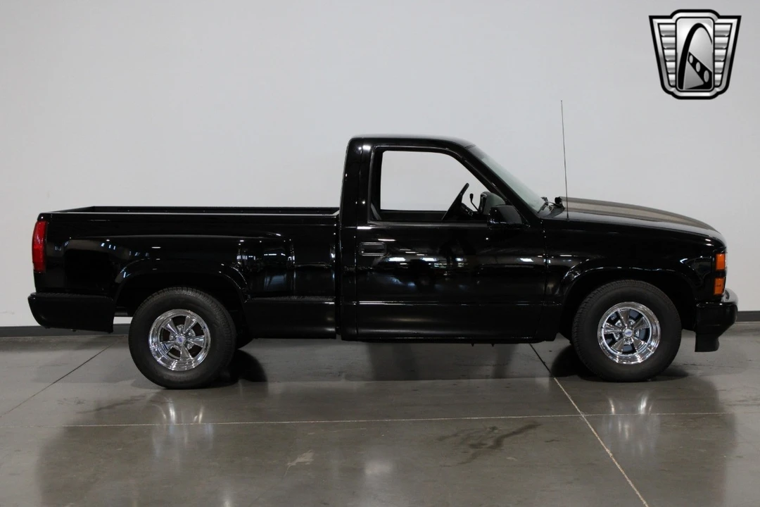 1990 Chevrolet C/K 4th Gen - Image 18 of 21