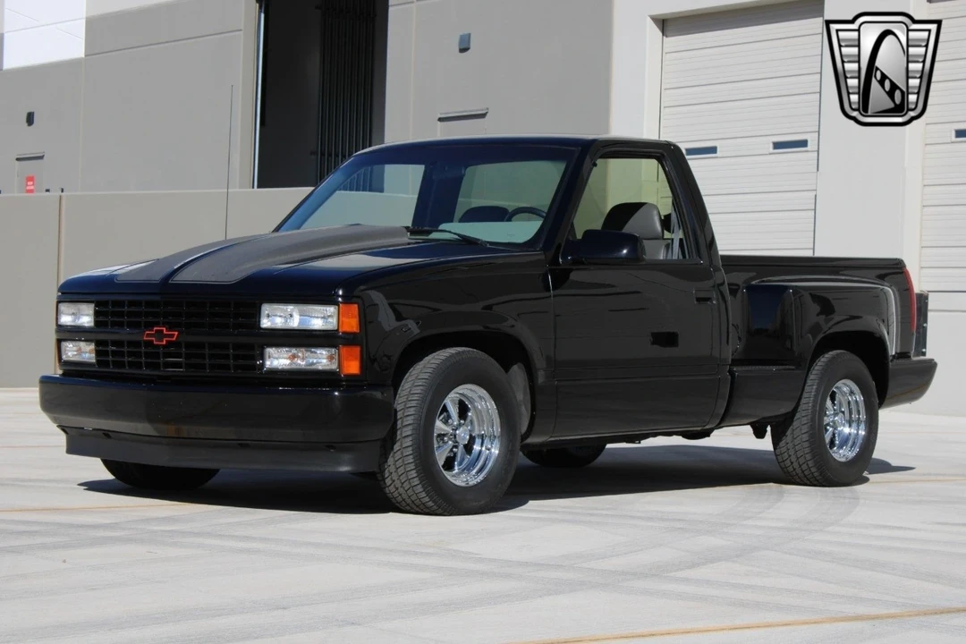 1990 Chevrolet C/K 4th Gen - Image 3 of 12