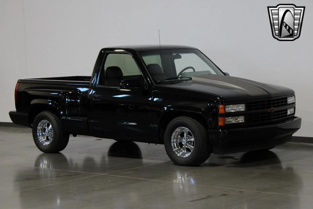 1990 Chevrolet C/K 4th Gen - Image 17 of 21