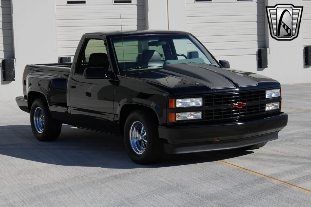 1990 Chevrolet C/K 4th Gen - Image 5 of 12