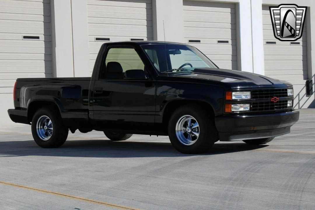 1990 Chevrolet C/K 4th Gen - Image 7 of 12