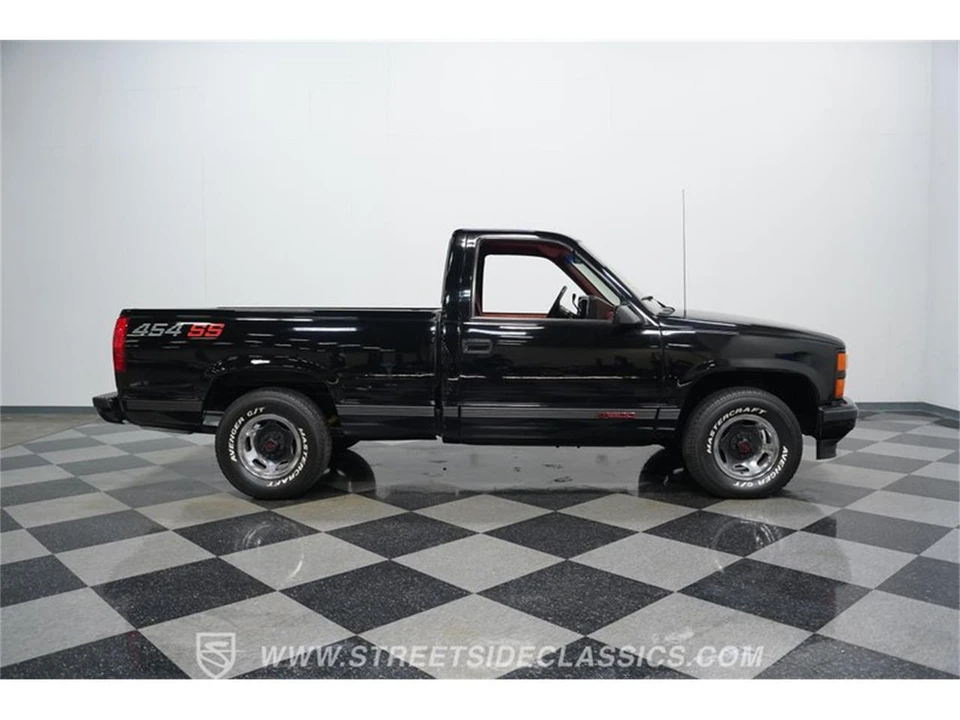 1990 Chevrolet Silverado - Image 12 of 31