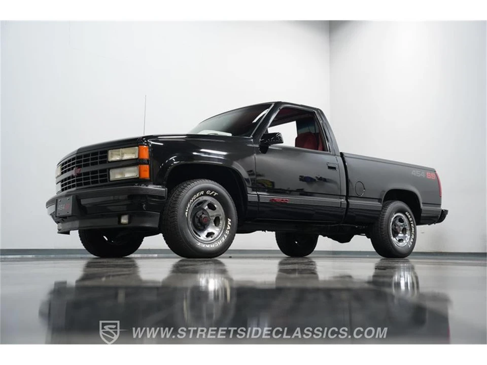 1990 Chevrolet Silverado - Image 18 of 31