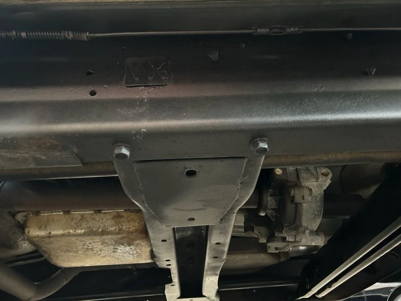 1990 Chevrolet Silverado - Image 29 of 29