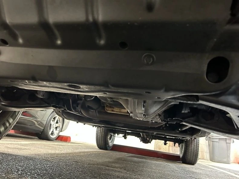 1990 Chevrolet Silverado - Image 21 of 29