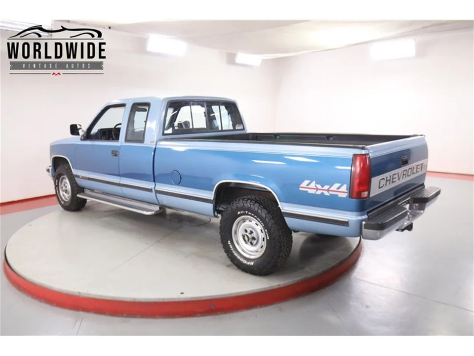 1990 Chevrolet Silverado - Image 5 of 31