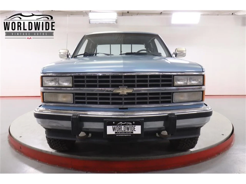 1990 Chevrolet Silverado - Image 15 of 31