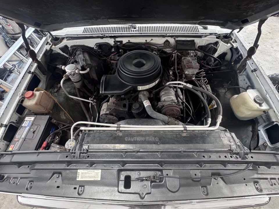 1990 Chevrolet C/K 4th Gen - Image 4 of 10