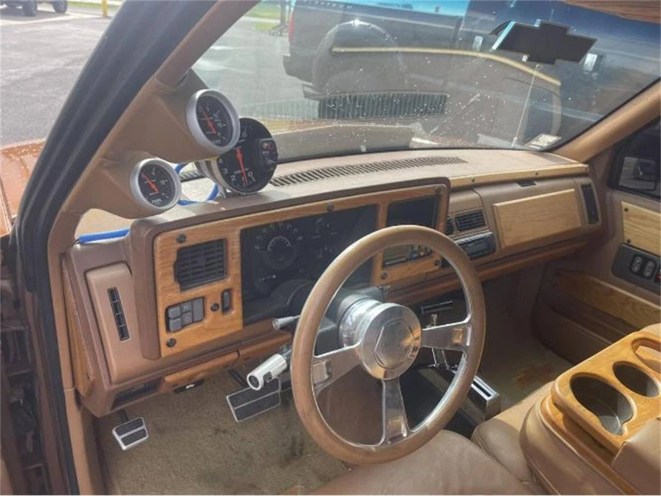 1990 Chevrolet Silverado - Image 4 of 14