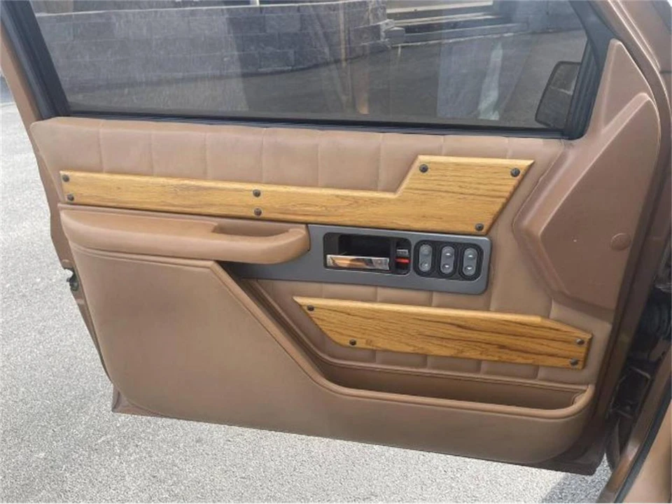 1990 Chevrolet Silverado - Image 3 of 14