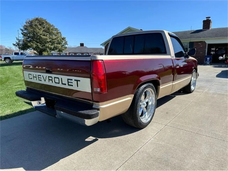 1990 Chevrolet C/K 4th Gen - Image 2 of 15