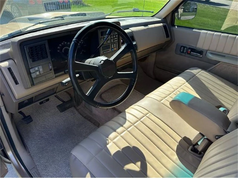 1990 Chevrolet C/K 4th Gen - Image 12 of 15