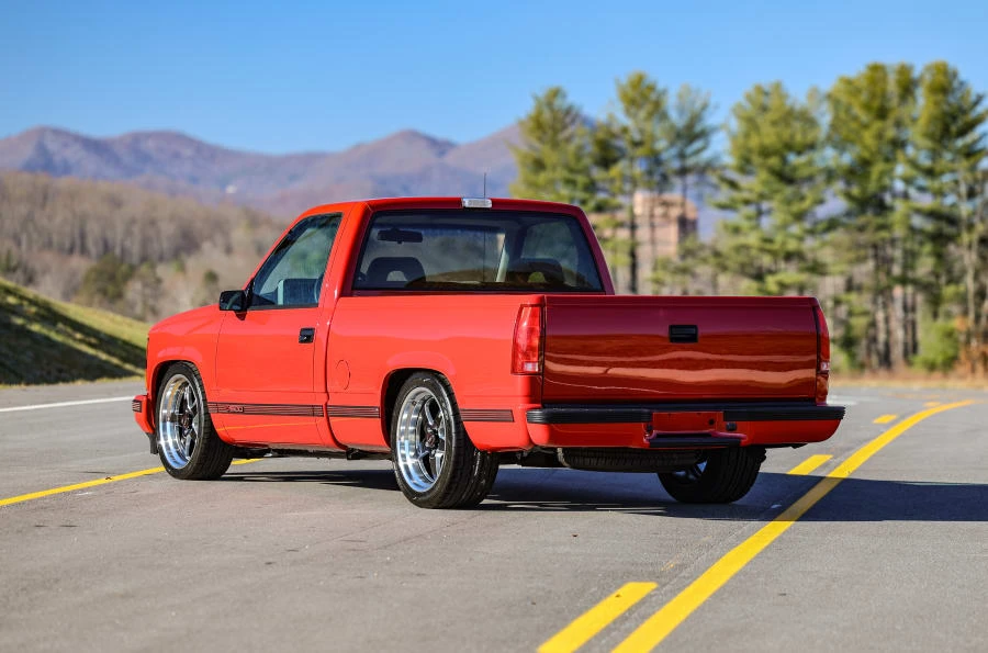 1990 Chevrolet C/K 4th Gen - Image 9 of 31