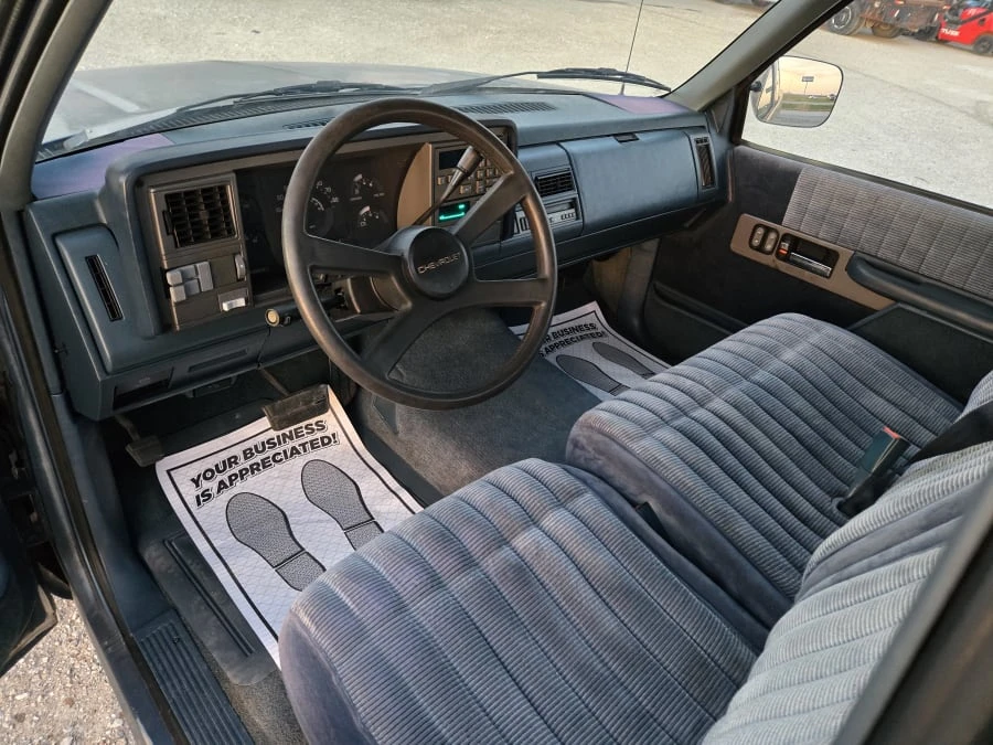 1990 Chevrolet C/K 4th Gen - Image 9 of 11