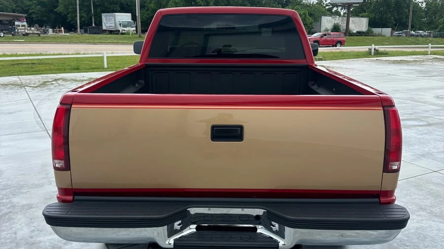 1990 Chevrolet Silverado - Image 5 of 14
