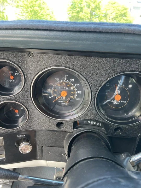1990 Chevrolet Suburban 7th Gen - Image 5 of 13