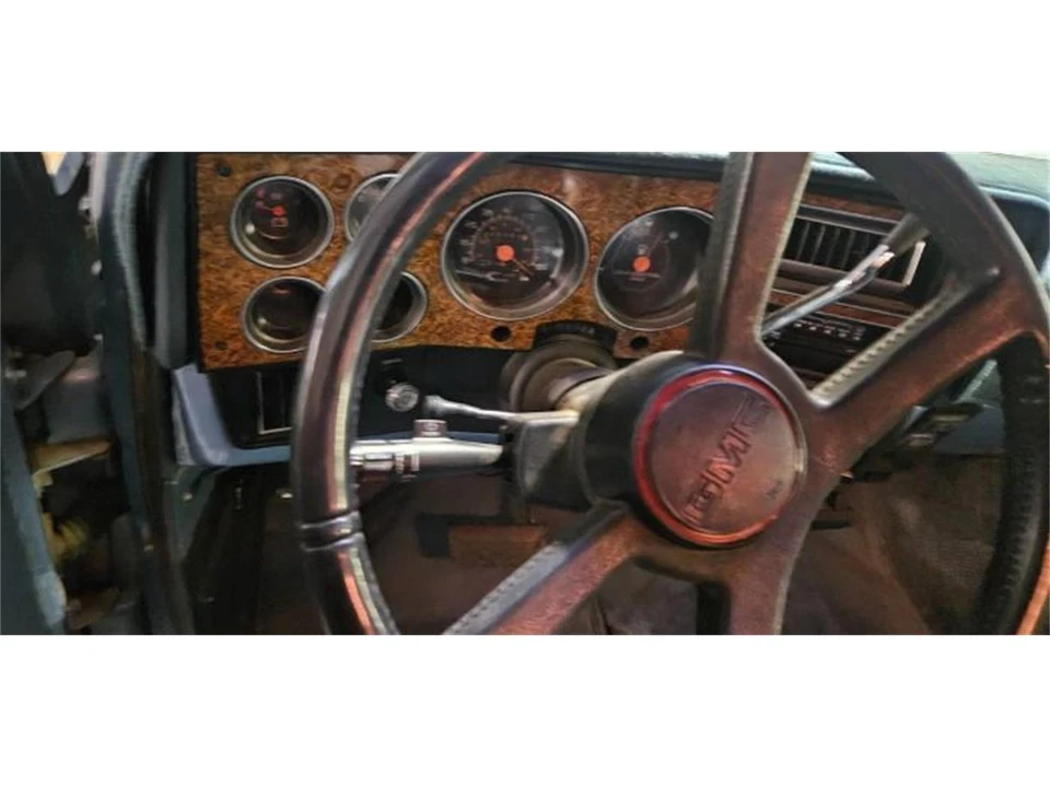 1990 Chevrolet Suburban 7th Gen - Image 12 of 23