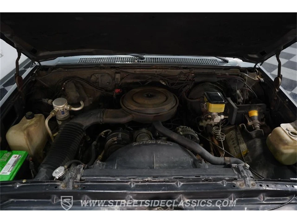 1990 Chevrolet Suburban 7th Gen - Image 31 of 31