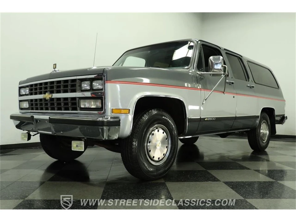 1990 Chevrolet Suburban 7th Gen - Image 21 of 31