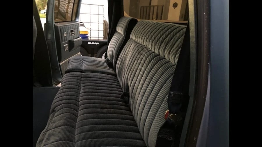 1990 Chevrolet Suburban 7th Gen - Image 4 of 8