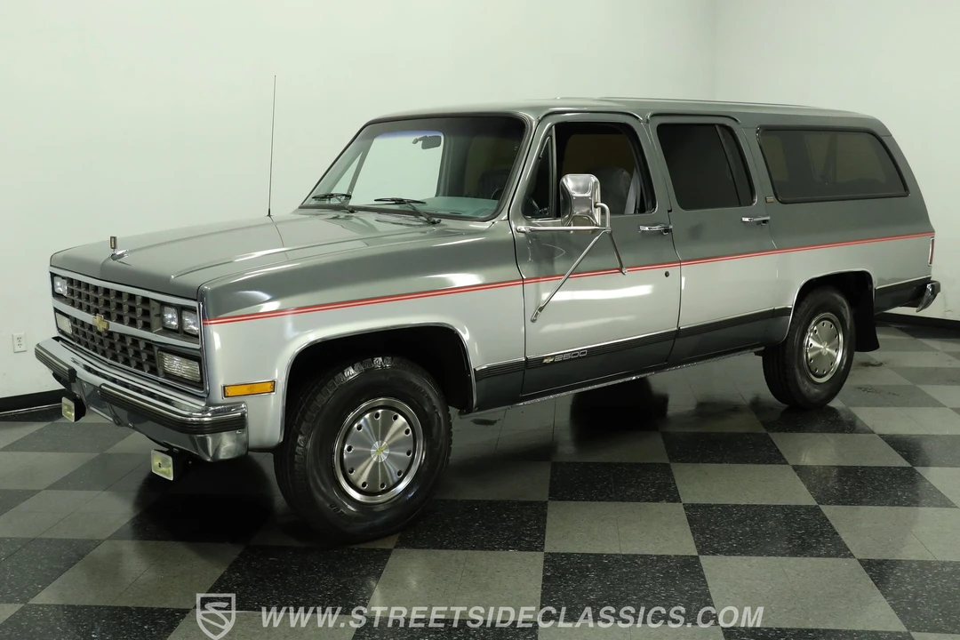 1990 Chevrolet Suburban 7th Gen - Image 5 of 31