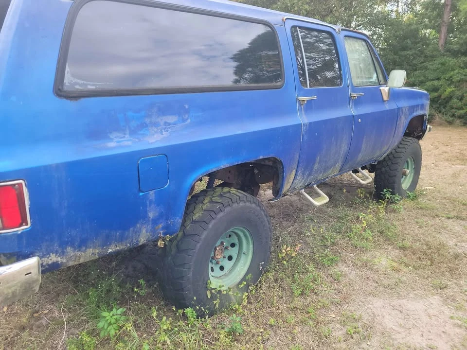 1990 Chevrolet Suburban 7th Gen - Image 4 of 11